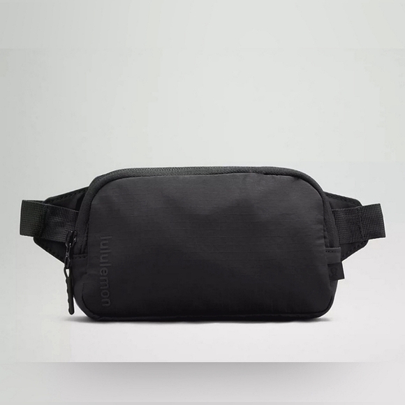 LULULEMON Mini Belt Bag - Picture 2 of 7